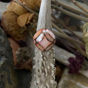 New & Oxidized STERLING SILVER & UnUsual Pretty Pink Shell RING _Sz-8